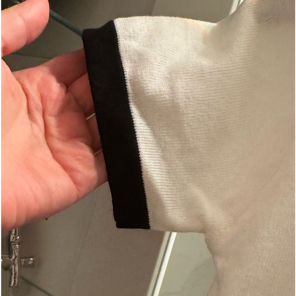 NWOT-Camille Flower Print Top - Picture 3 of 3